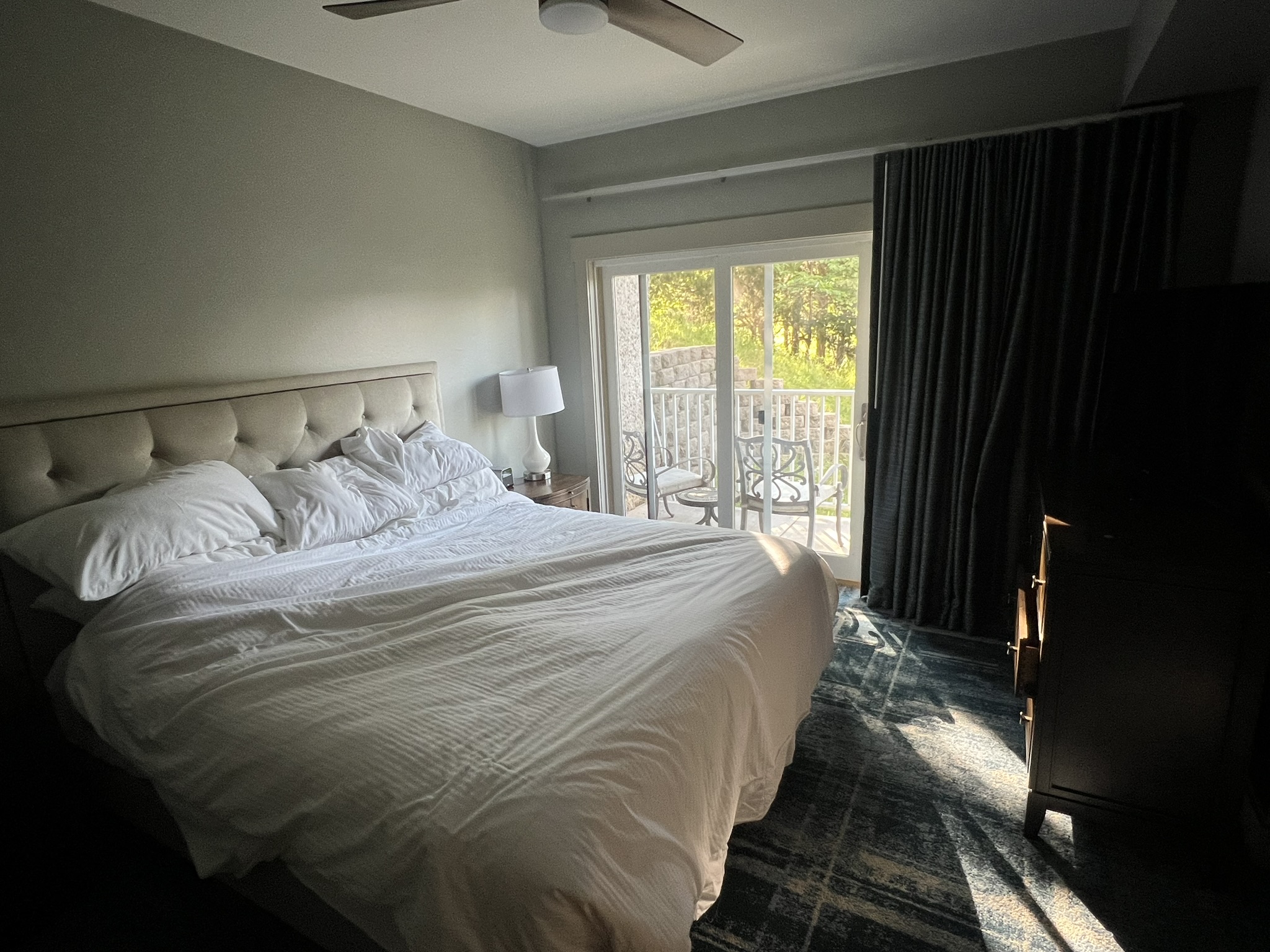 Loading Resort Image...