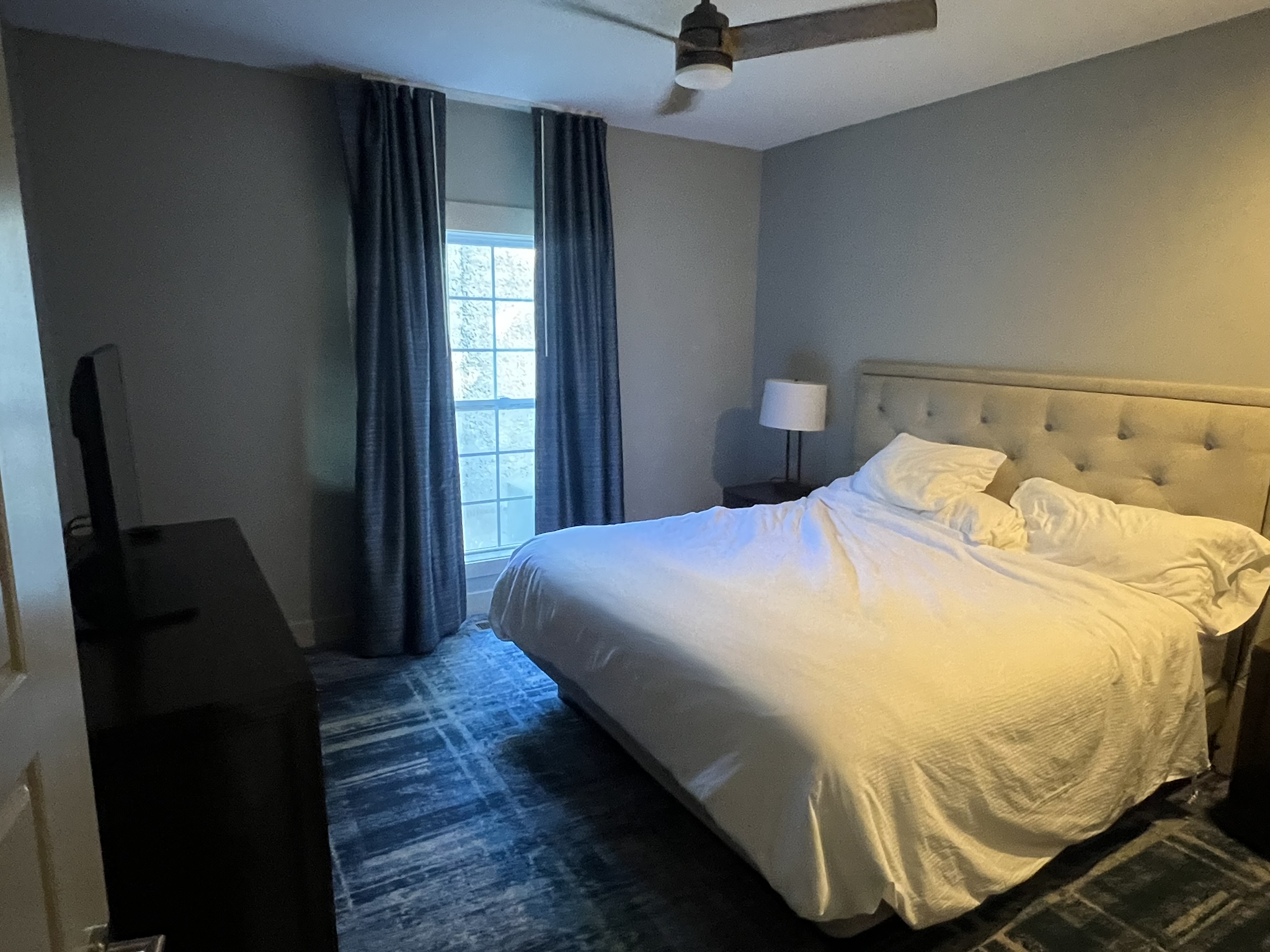 Loading Resort Image...