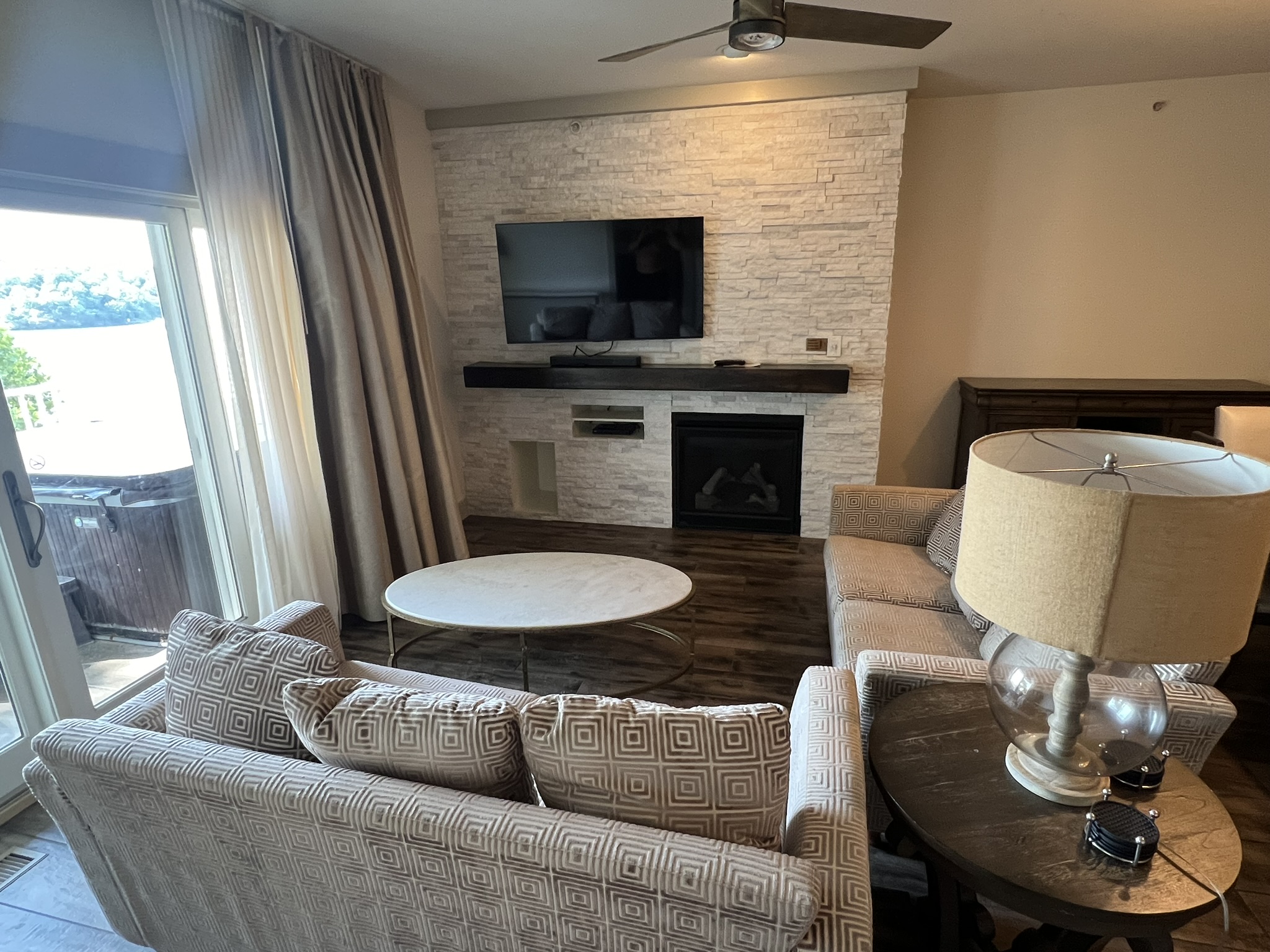 Loading Resort Image...