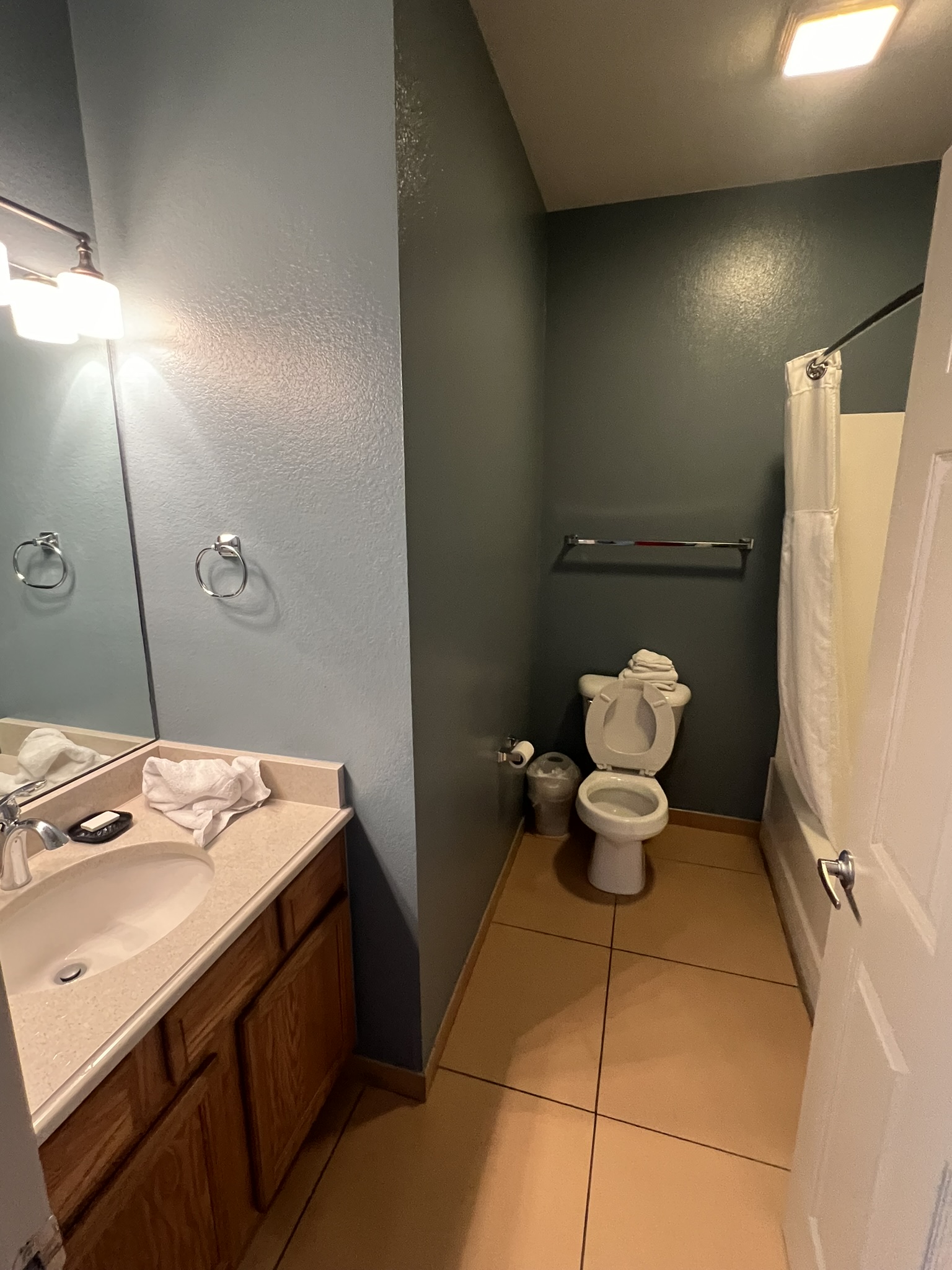 Loading Resort Image...