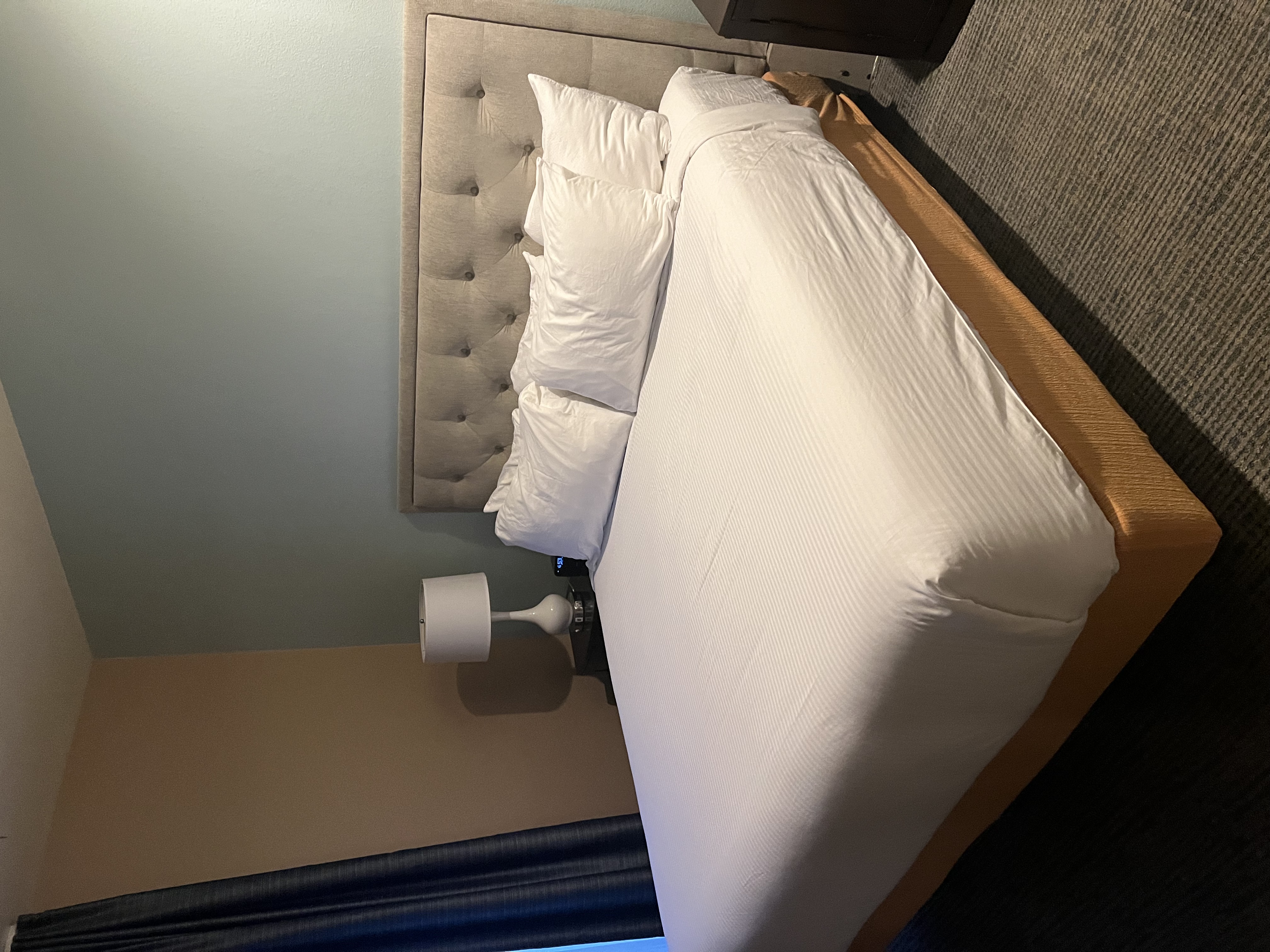 Loading Resort Image...