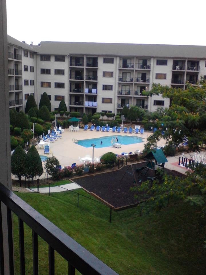 Loading Resort Image...