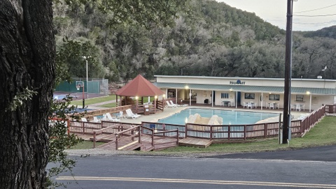 Loading Resort Image...