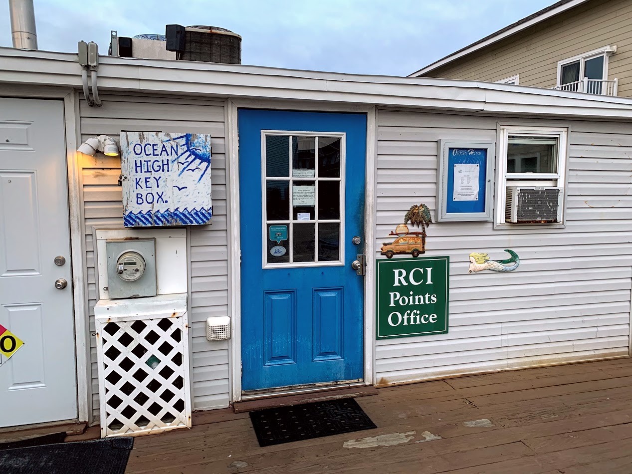 Loading Resort Image...