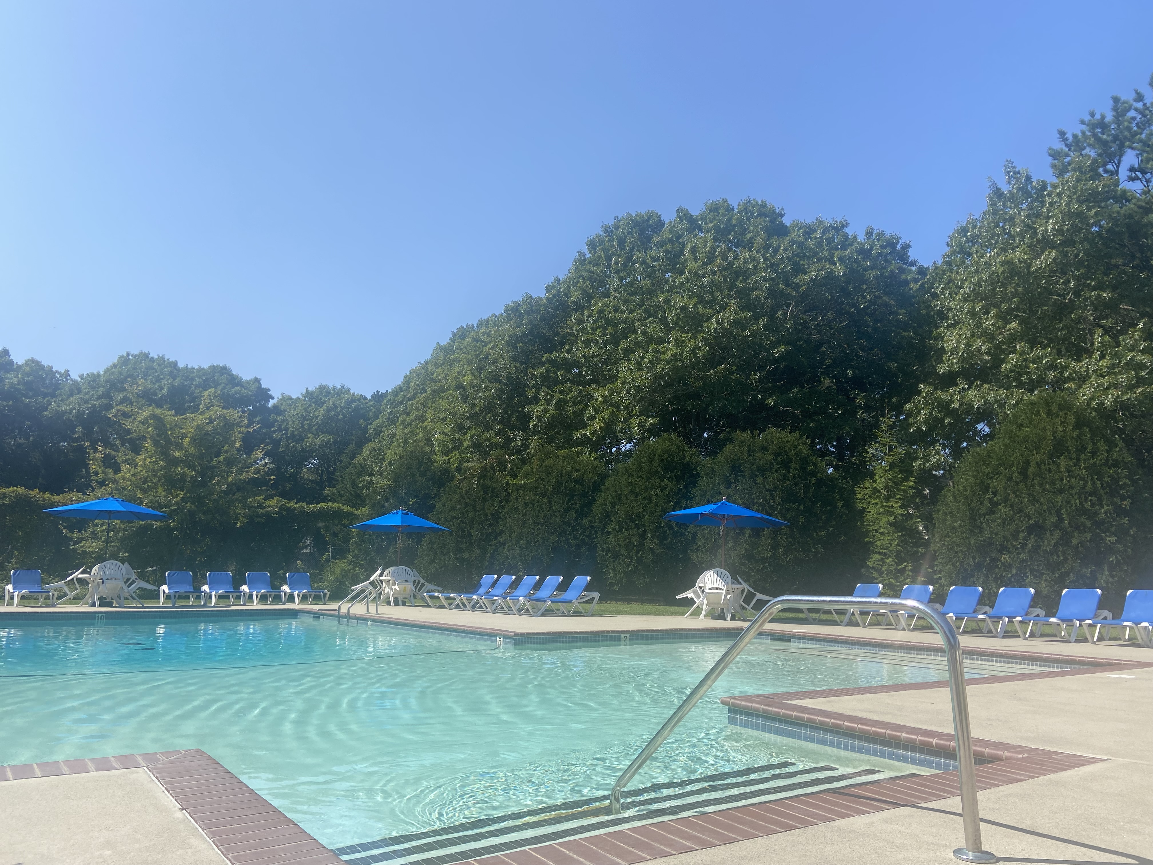 Loading Resort Image...