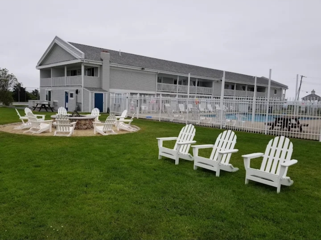 Loading Resort Image...