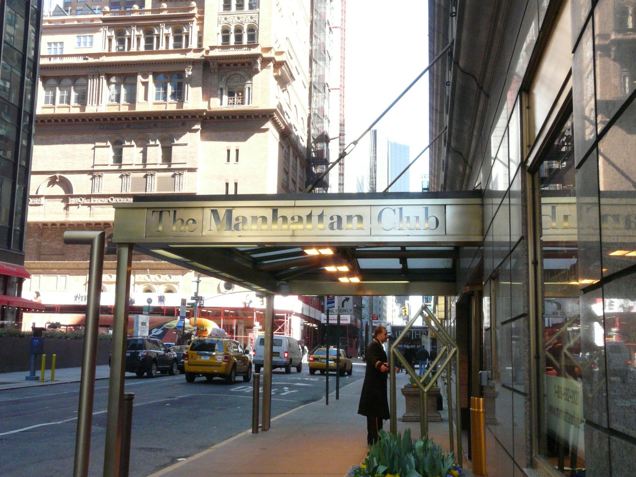 Loading Resort Image...