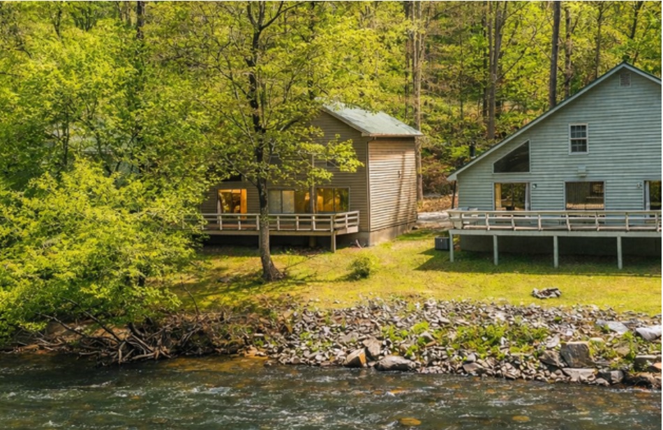Loading Resort Image...