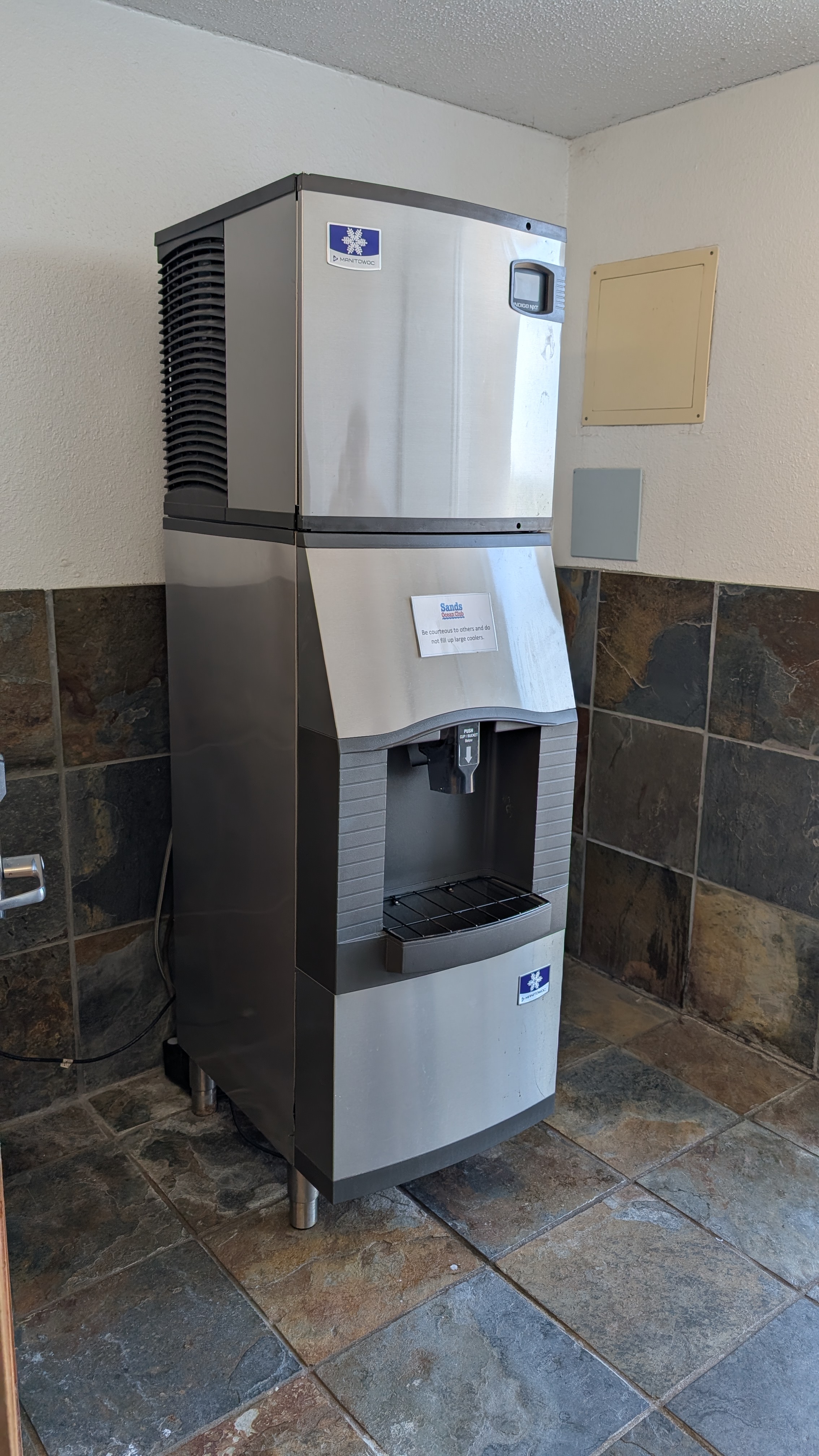 Loading Resort Image...