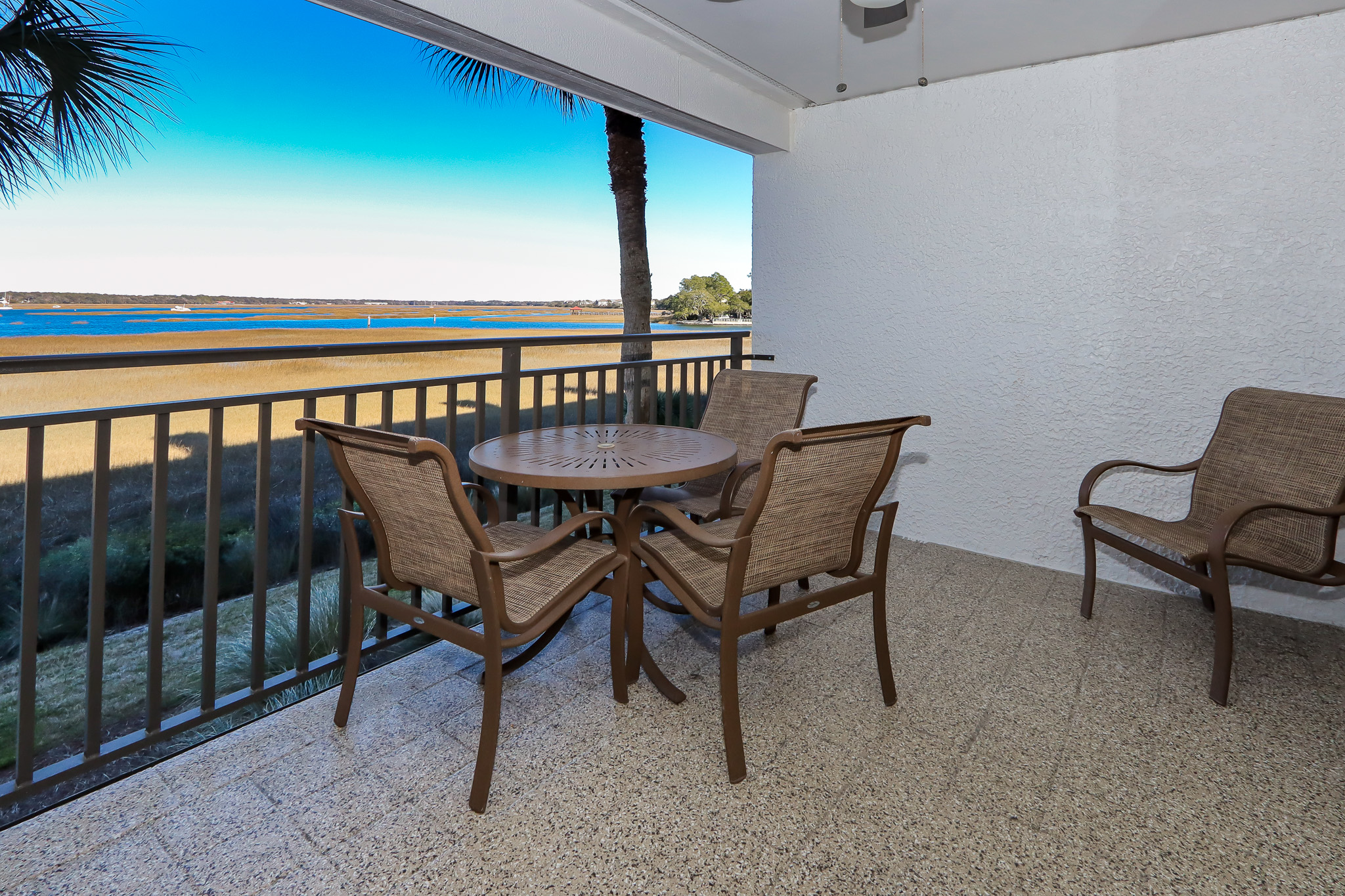 Loading Resort Image...