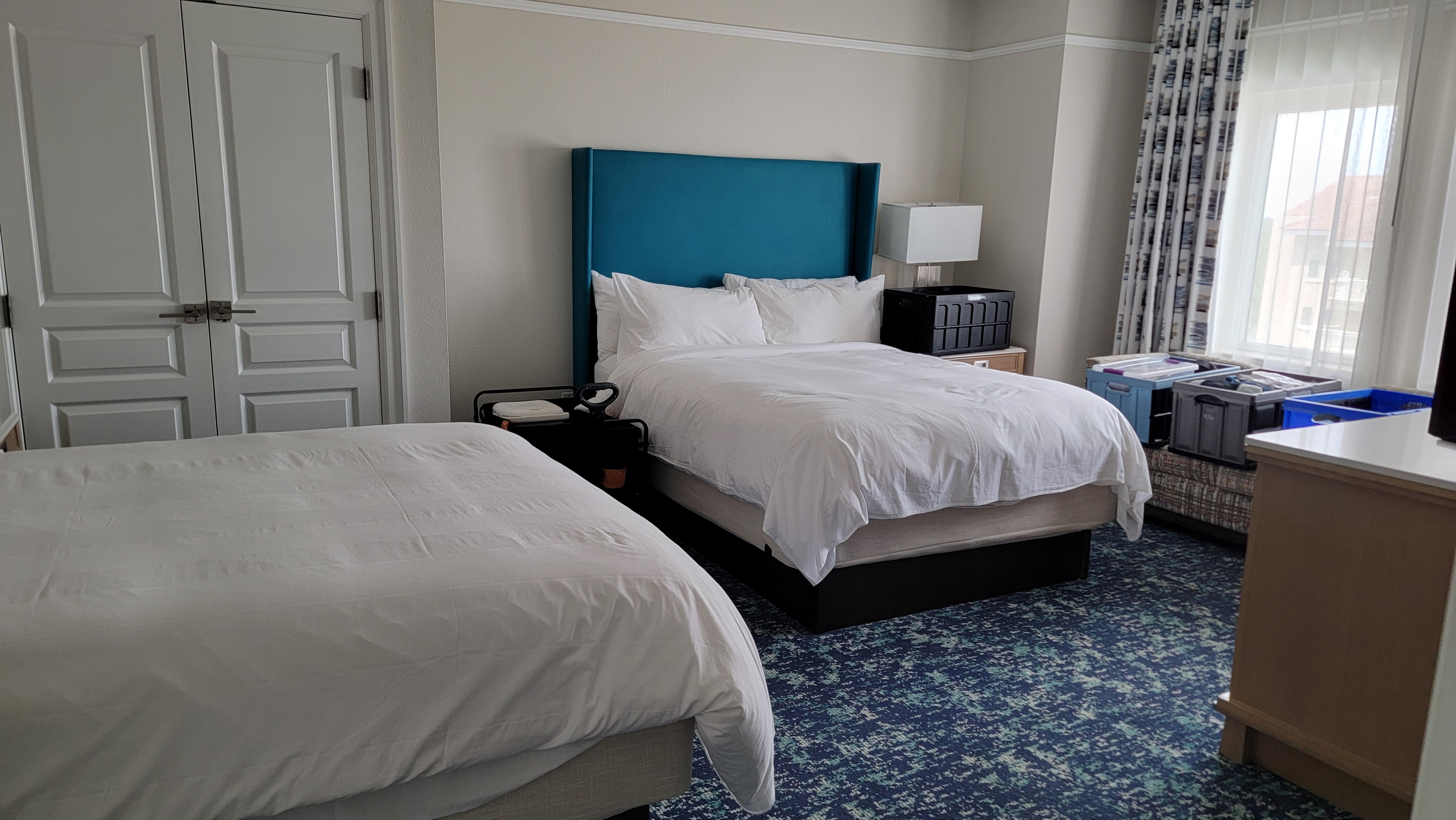 Loading Resort Image...