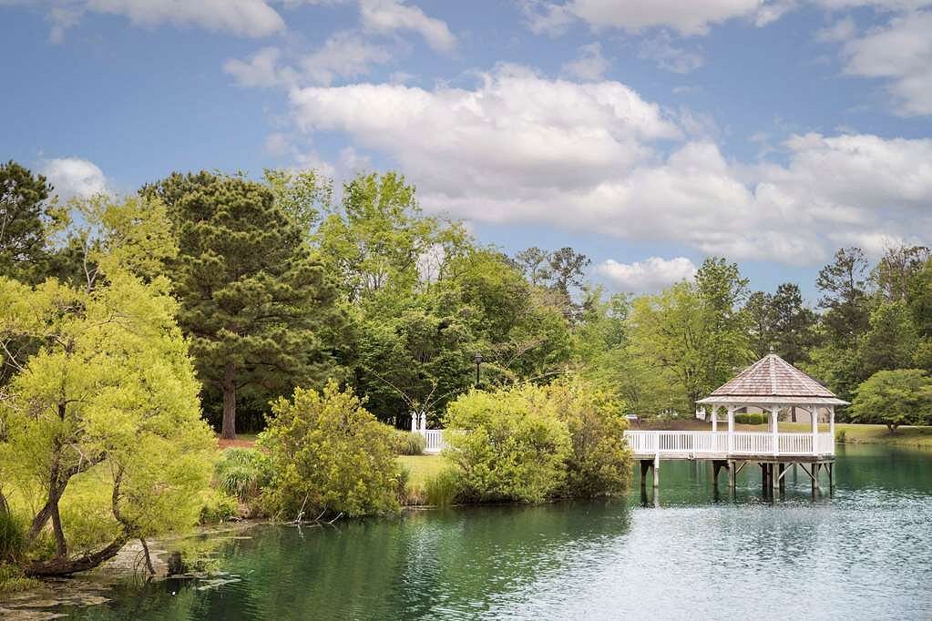 Loading Resort Image...