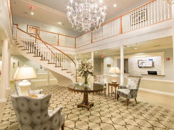 Loading Resort Image...