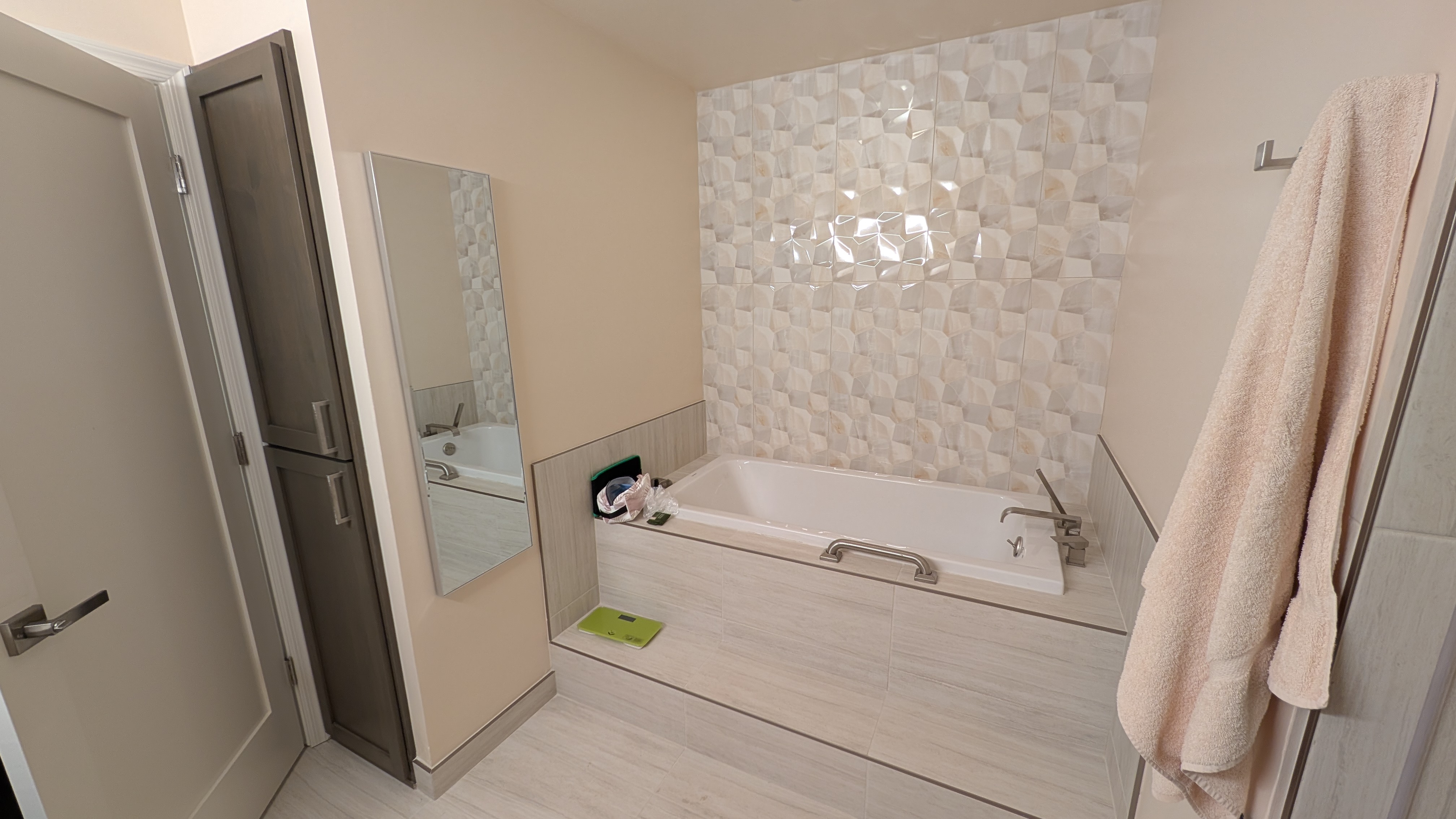 Loading Resort Image...