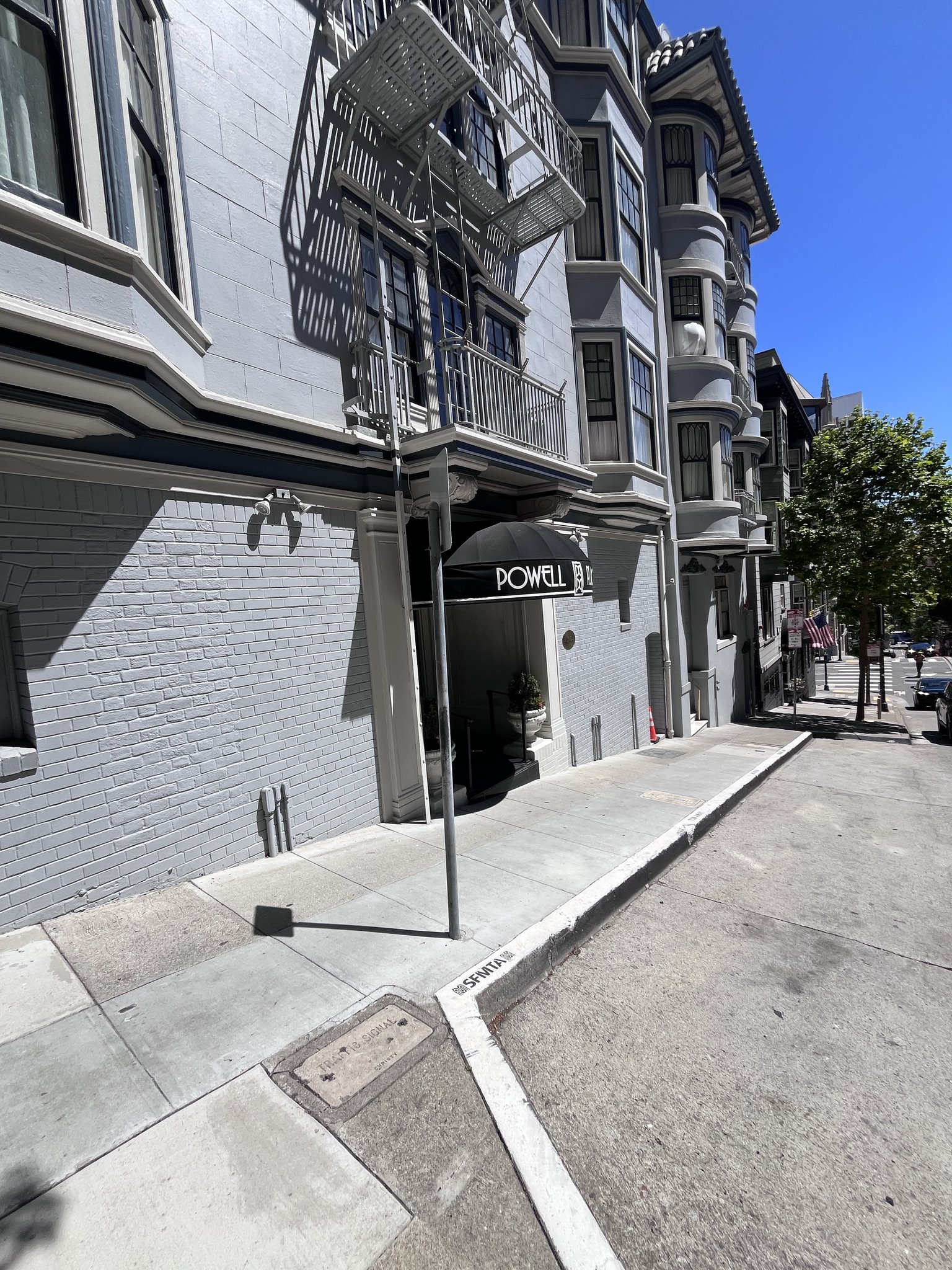 Loading Resort Image...