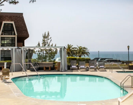 Loading Resort Image...