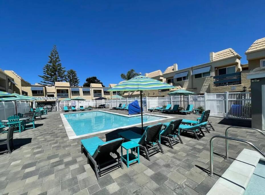 Loading Resort Image...