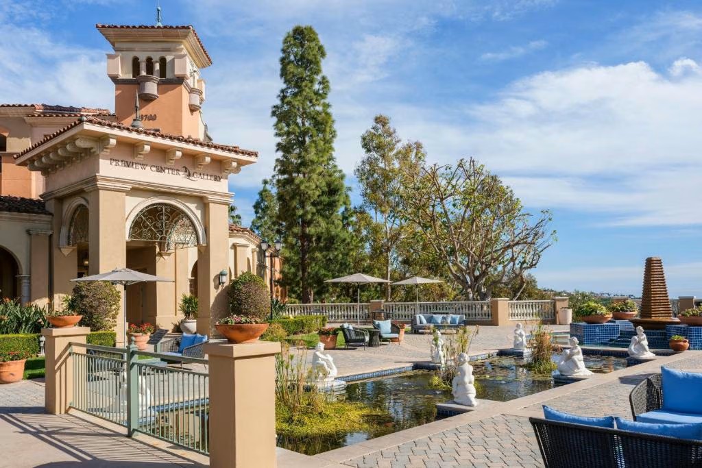 Loading Resort Image...