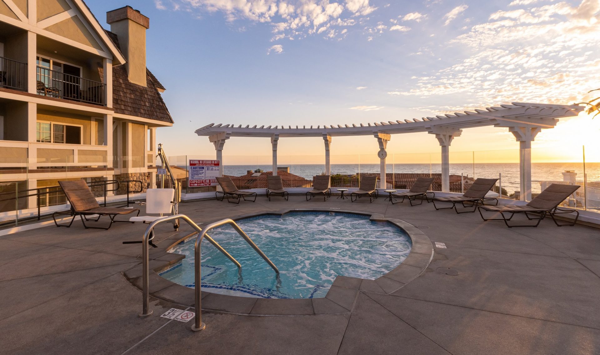 Loading Resort Image...