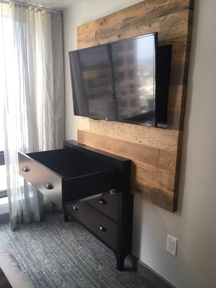 Loading Resort Image...