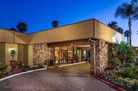 Loading Resort Image...