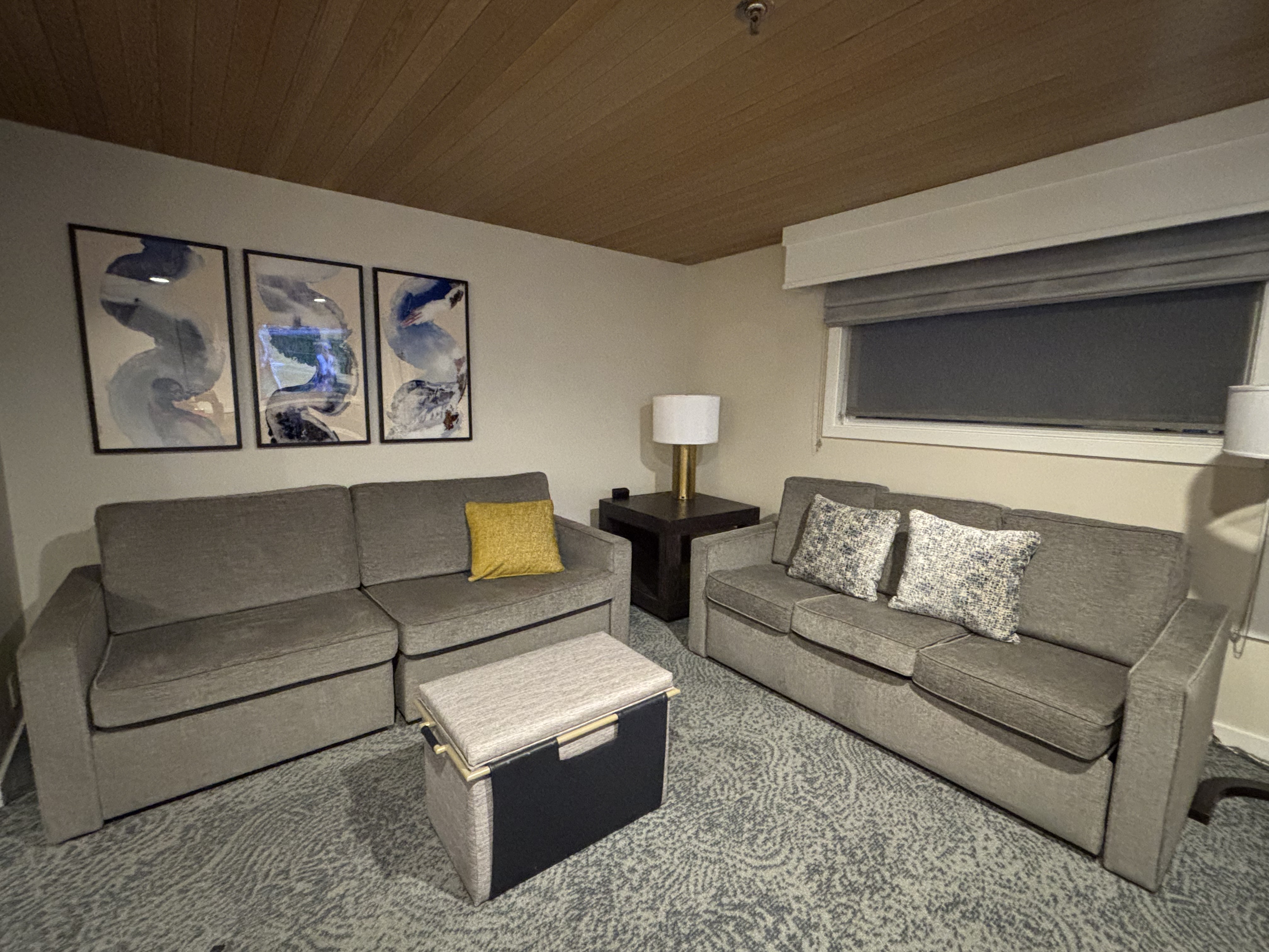 Loading Resort Image...