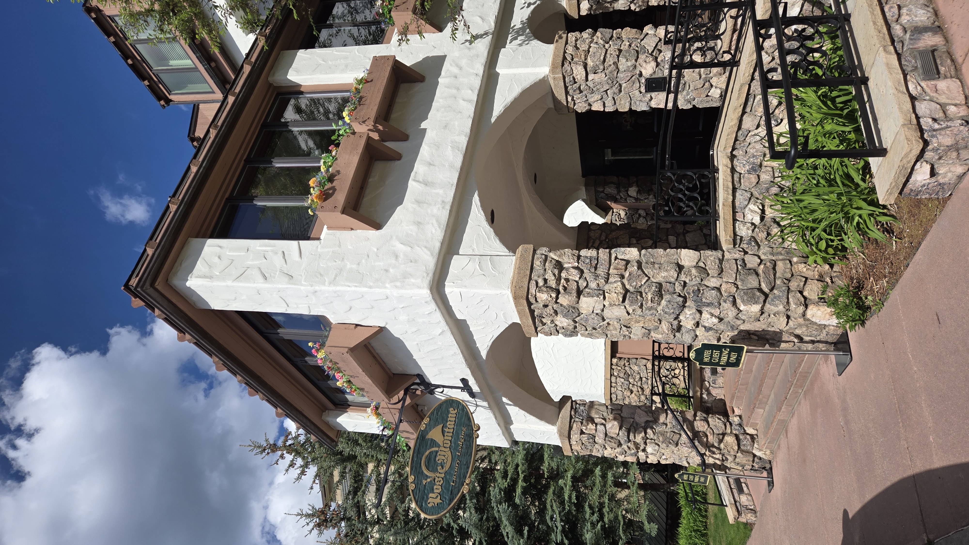 Loading Resort Image...