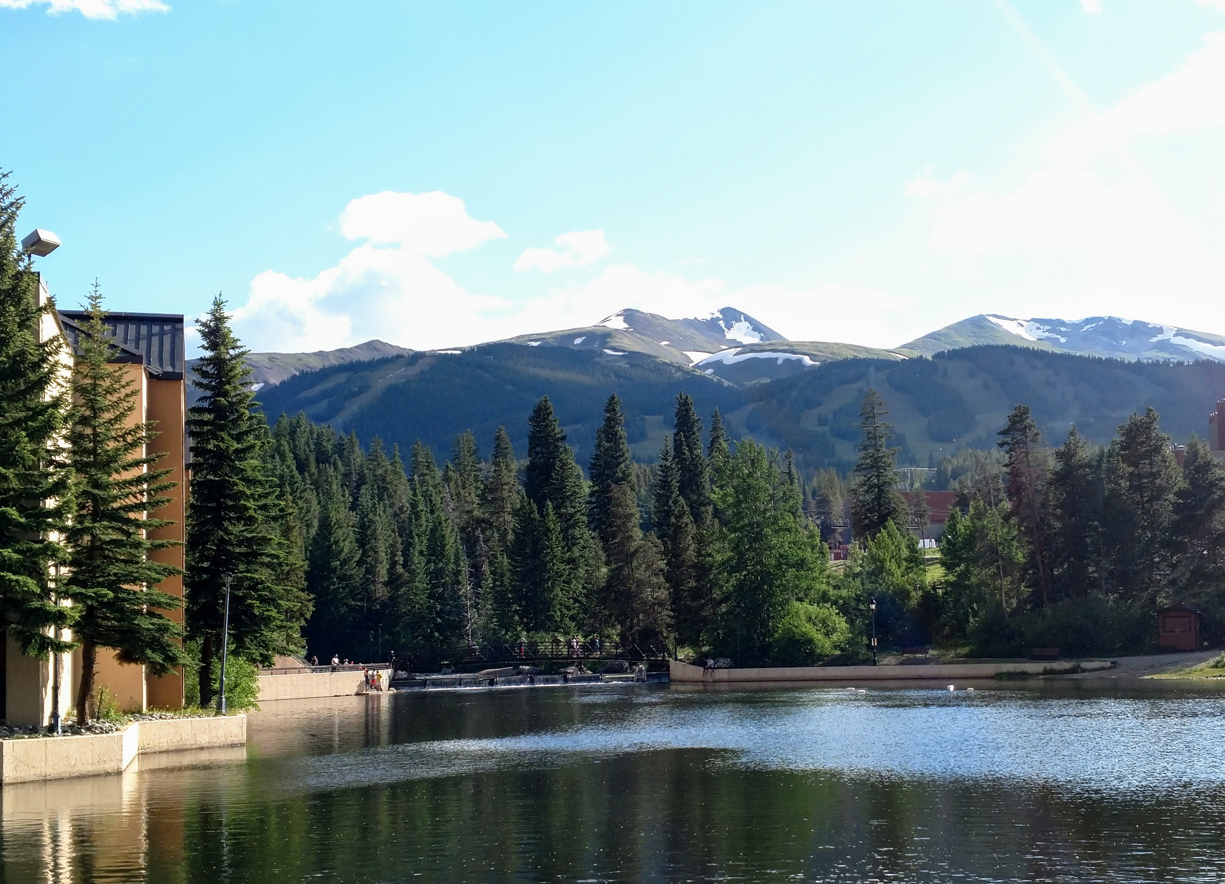 Loading Resort Image...