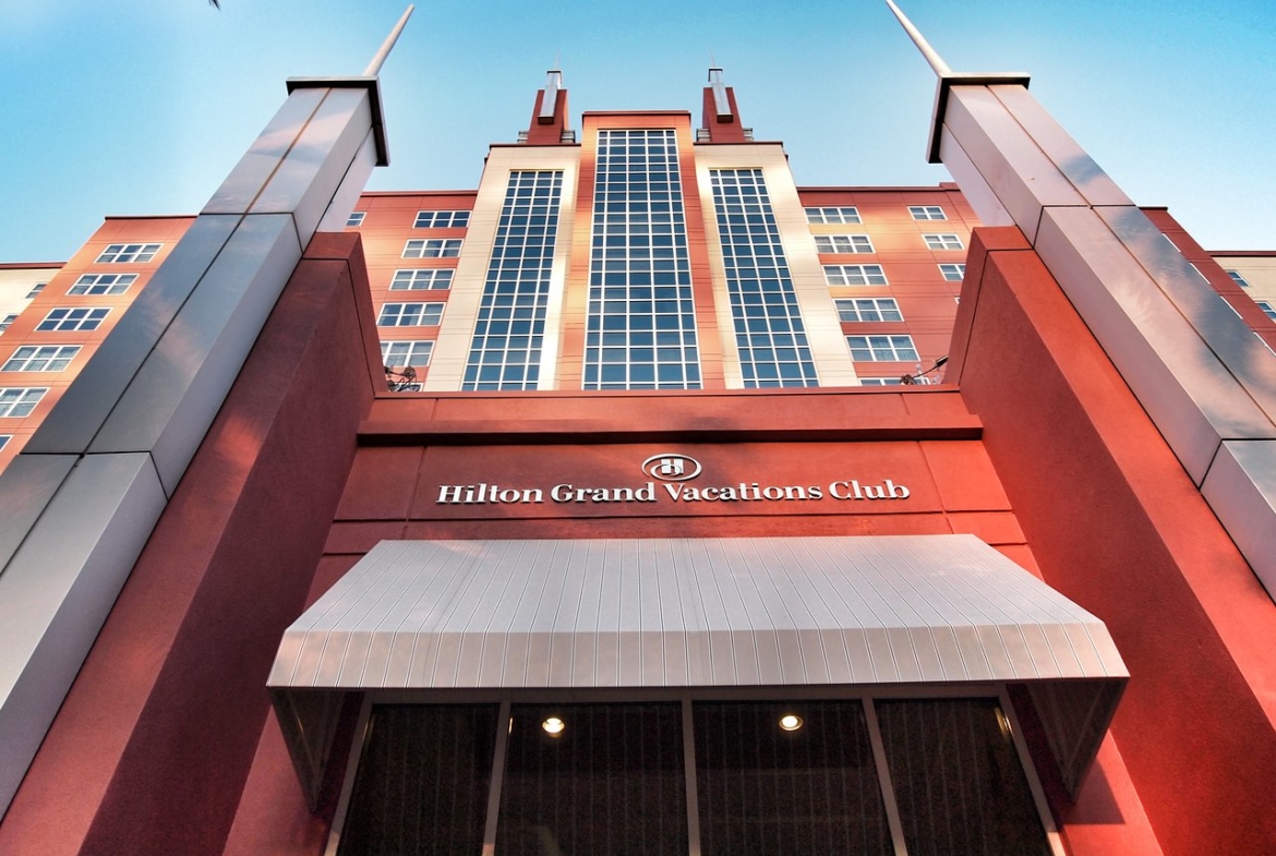 Loading Resort Image...