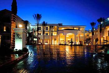 Loading Resort Image...