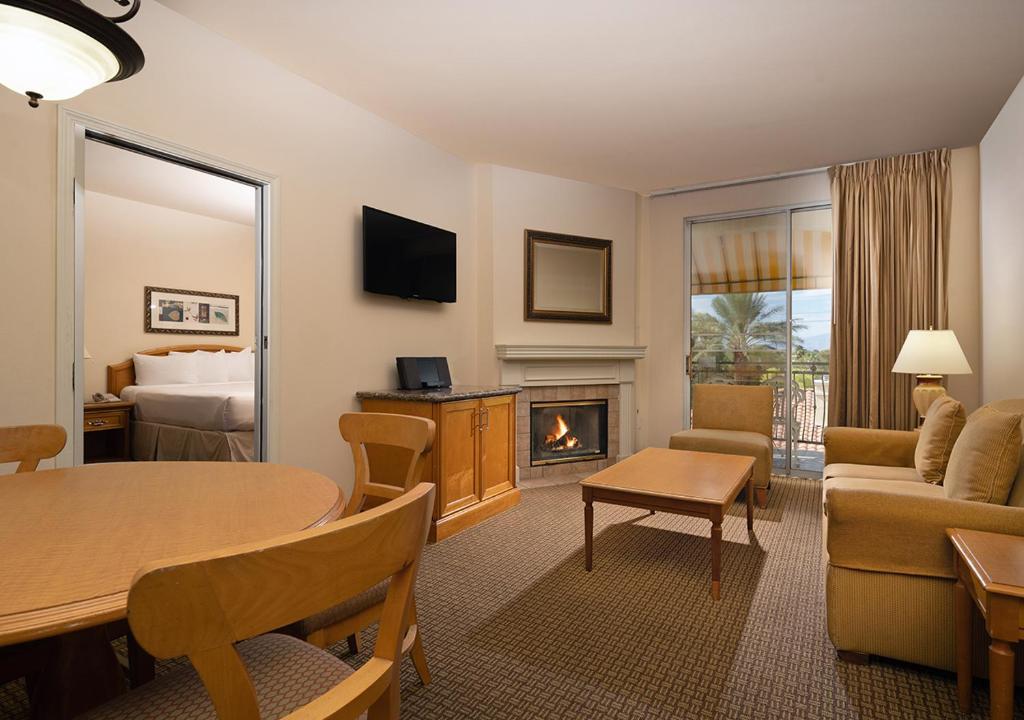 Loading Resort Image...