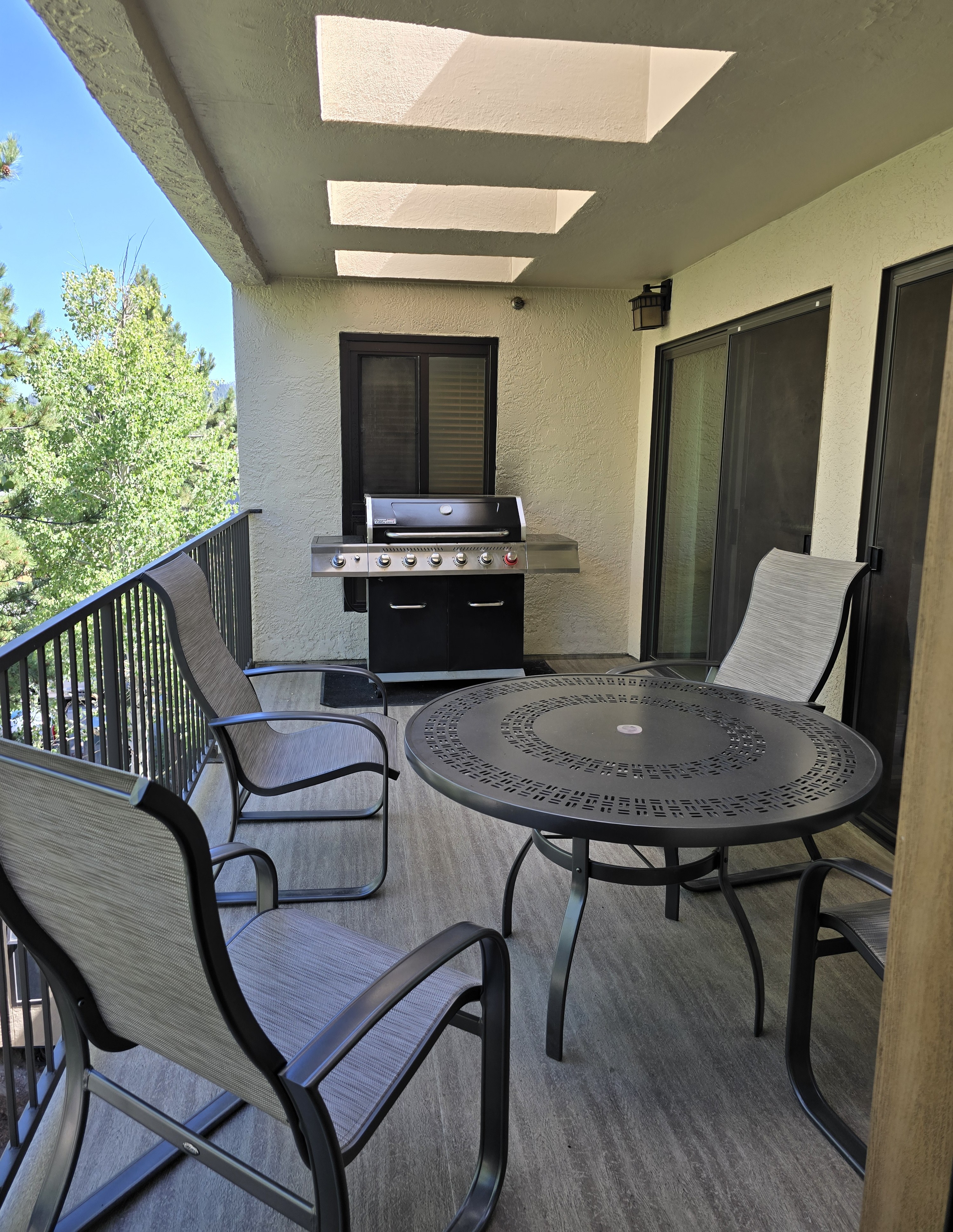 Loading Resort Image...