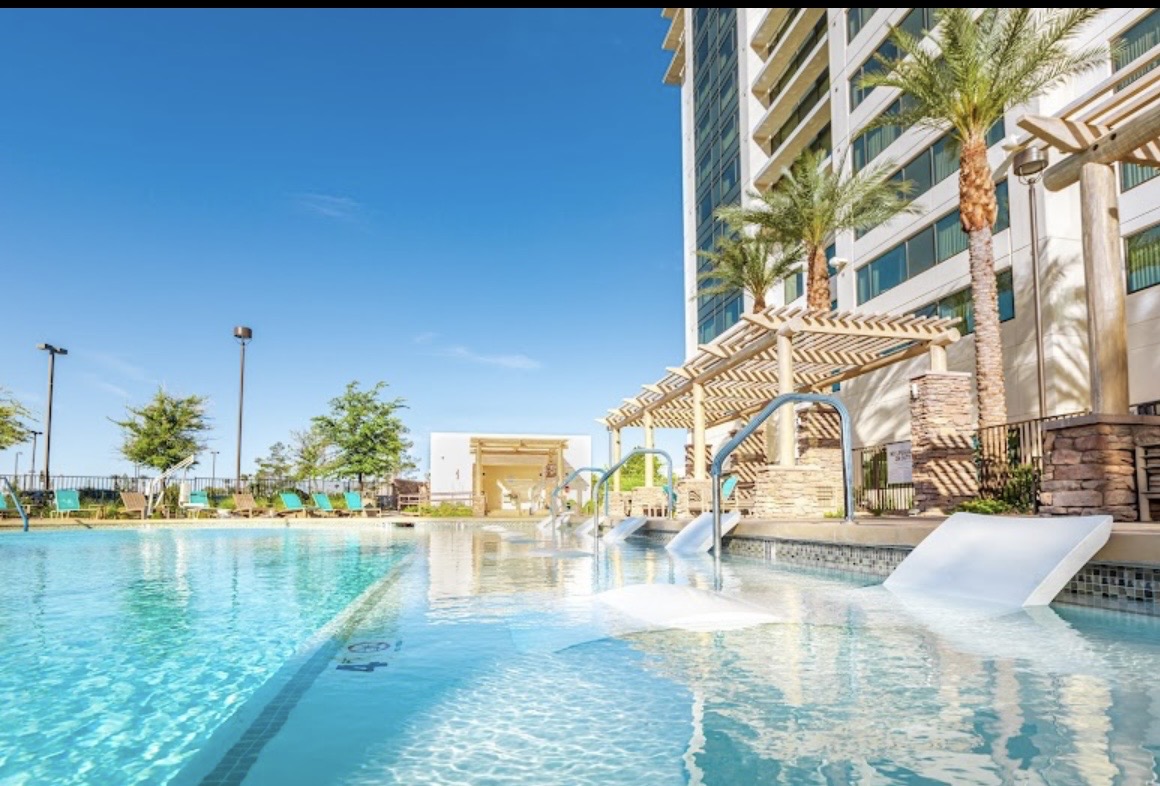 Loading Resort Image...