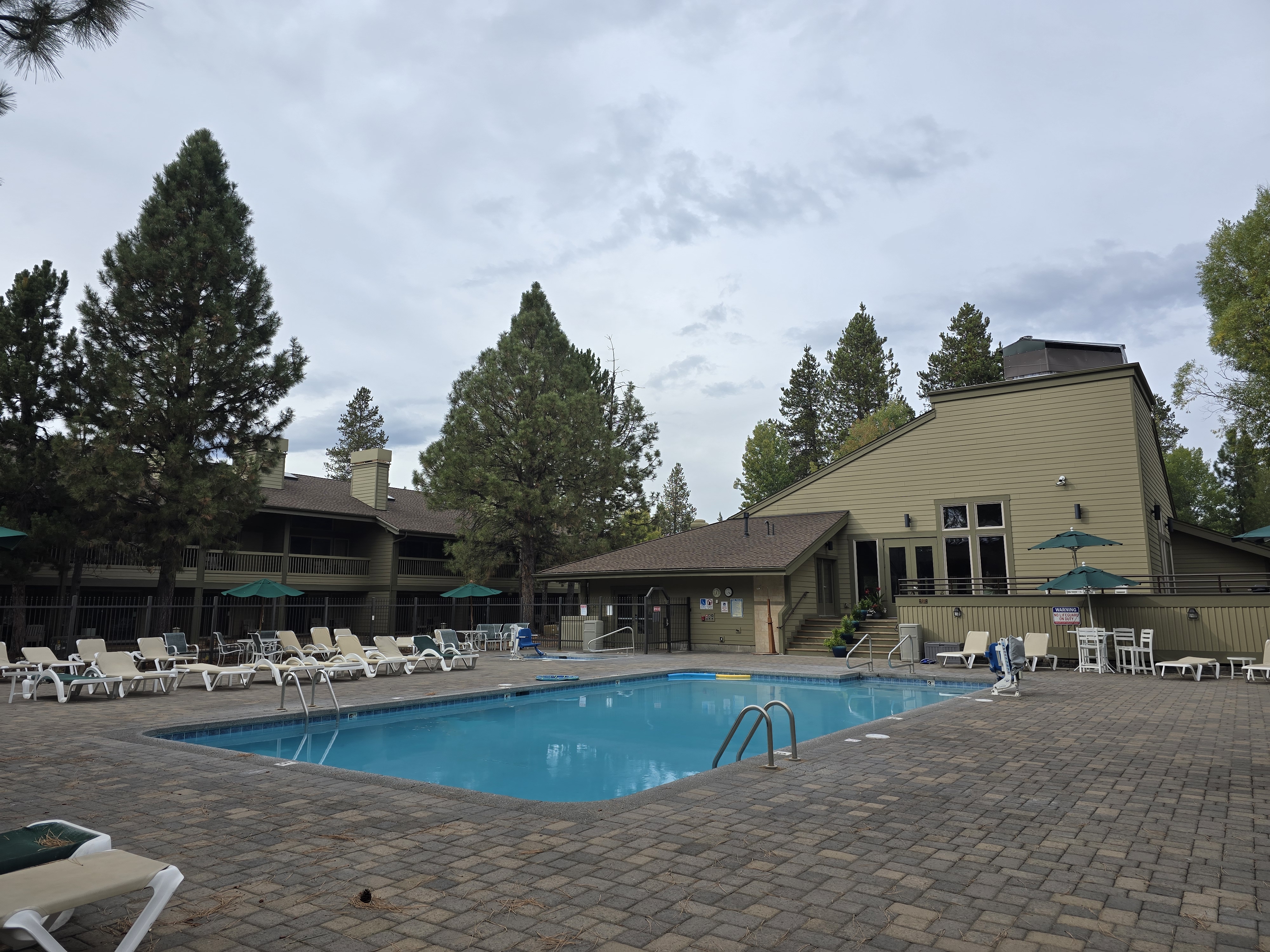 Loading Resort Image...