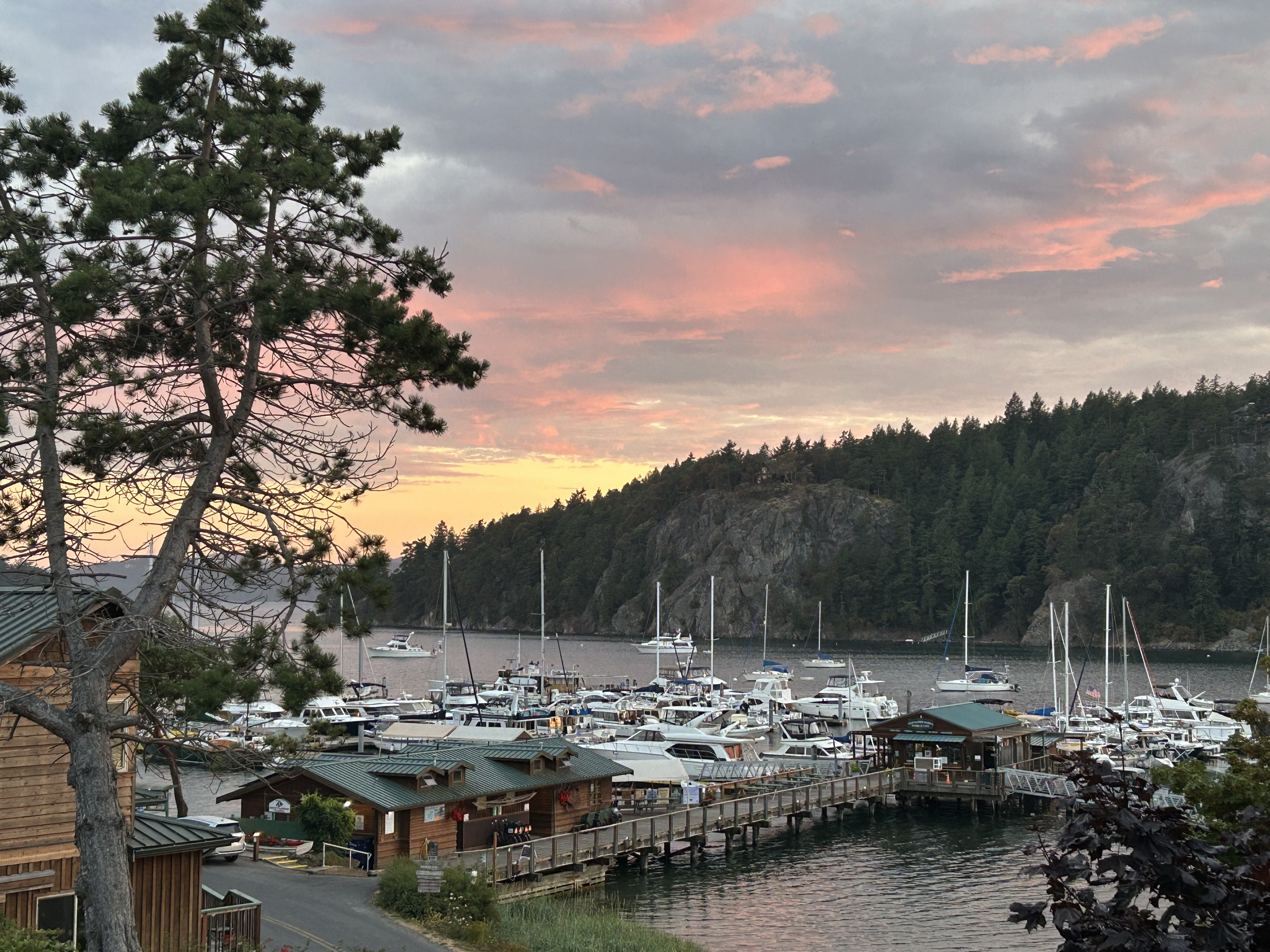 Loading Resort Image...