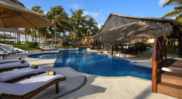 Loading Resort Image...